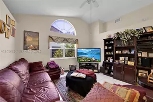 701 SW 93rd, Pembroke Pines, FL 33025 - Photo 16