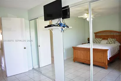 8851 Sunrise Lakes #207, Sunrise, FL 33322 - Photo 18
