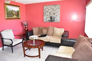 8851 Sunrise Lakes, Sunrise, FL 33322 - Photo 2