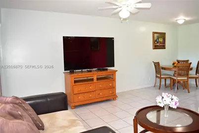 8851 Sunrise Lakes #207, Sunrise, FL 33322 - Photo 4