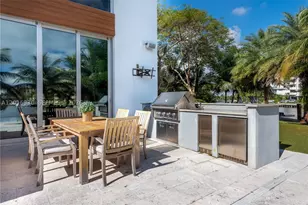 400 Tamarind, Hallandale Beach, FL 33009 - Photo 12