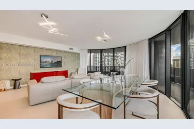 1000 Brickell #3002, Miami, FL 33131 - Photo 18