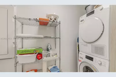 1000 Brickell #3002, Miami, FL 33131 - Photo 38