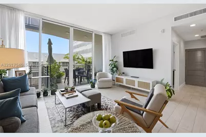 2100 Park #302, Miami Beach, FL 33139 - Photo 2