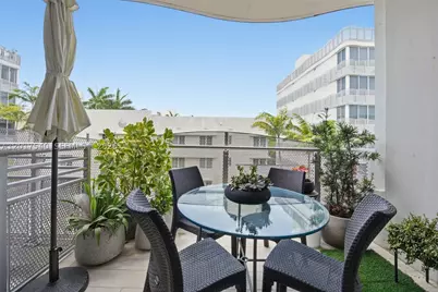 2100 Park #302, Miami Beach, FL 33139 - Photo 8