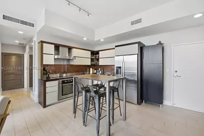 2100 Park #302, Miami Beach, FL 33139 - Photo 4