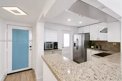7850 Byron #702, Miami Beach, FL 33141 - Photo 4