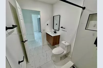 421 NW 13th #A, Miami, FL 33125 - Photo 8
