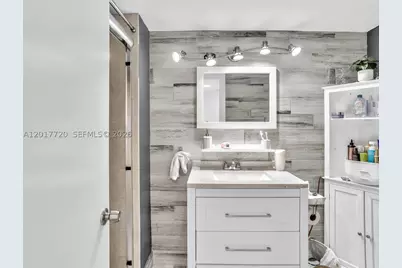 2780 NE 183rd #302, Aventura, FL 33160 - Photo 24