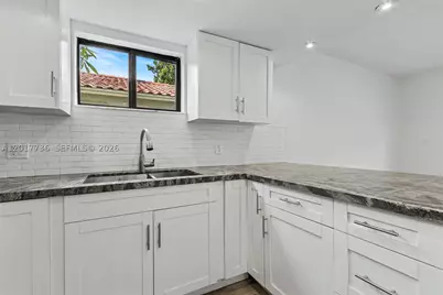 122 SW 56th, Miami, FL 33134 - Photo 12