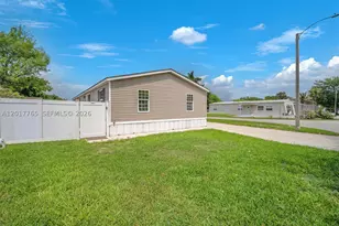 730 NW 217th, Pembroke Pines, FL 33029 - Photo 30