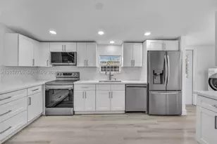 730 NW 217th, Pembroke Pines, FL 33029 - Photo 6