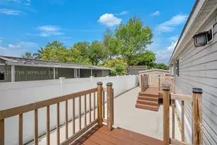 730 NW 217th, Pembroke Pines, FL 33029 - Photo 24