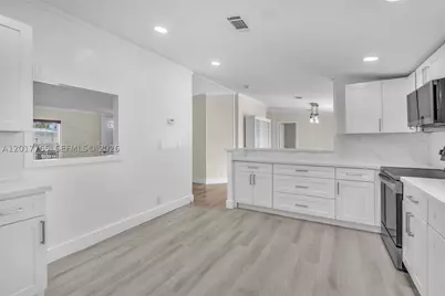 730 NW 217th, Pembroke Pines, FL 33029 - Photo 10