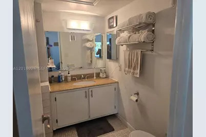 1950 N Andrews #208D, Wilton Manors, FL 33311 - Photo 12