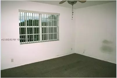 365 SW 86th #203, Pembroke Pines, FL 33025 - Photo 6