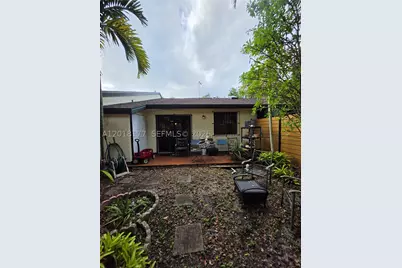 10908 SW 72nd #215, Miami, FL 33173 - Photo 4