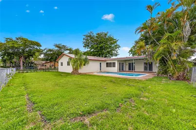 1980 NW 81st, Coral Springs, FL 33071 - Photo 24