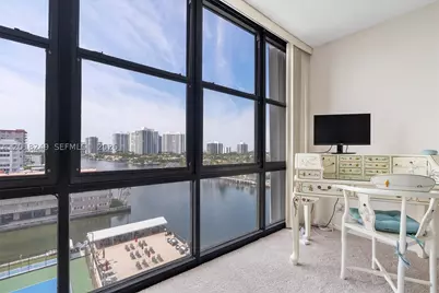 2017 S Ocean #910, Hallandale Beach, FL 33009 - Photo 18