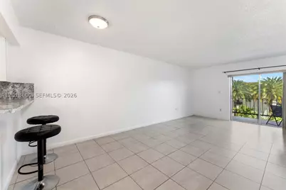 1900 W 54th #220, Hialeah, FL 33012 - Photo 4