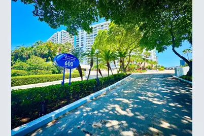 600 Three Islands #920 (AVAILABLE NOW), Hallandale Beach, FL 33009 - Photo 40