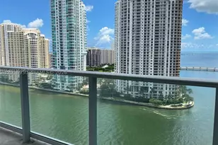 300 S Biscayne, Miami, FL 33131 - Photo 1