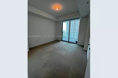 300 S Biscayne #T-1606, Miami, FL 33131 - Photo 12