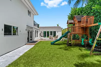 3748 Prairie, Miami Beach, FL 33140 - Photo 30