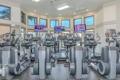 1480 Windjammer #., Hollywood, FL 33019 - Photo 64