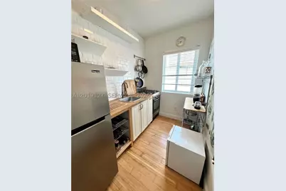 8415 Harding #14, Miami Beach, FL 33141 - Photo 6
