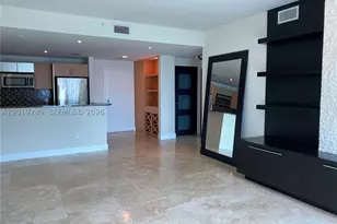 300 S Biscayne, Miami, FL 33131 - Photo 2