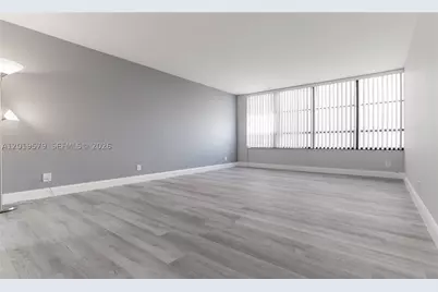 500 Three Islands #1110, Hallandale Beach, FL 33009 - Photo 4