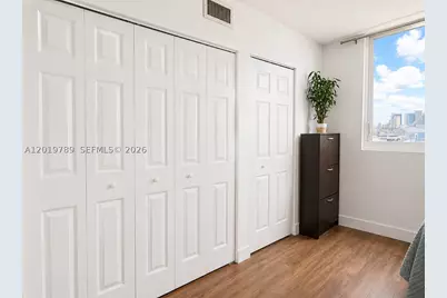 275 NE 18th #1606, Miami, FL 33132 - Photo 14