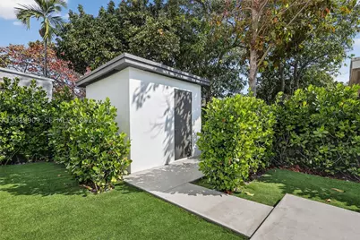 53 NW 68th, Miami, FL 33150 - Photo 38