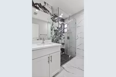 53 NW 68th, Miami, FL 33150 - Photo 28
