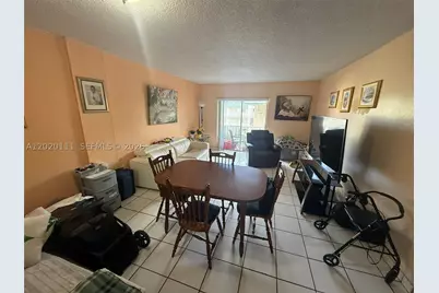 6780 W 2nd #313, Hialeah, FL 33012 - Photo 2