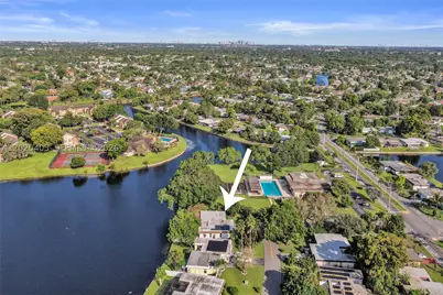 6408 NW 72nd, Tamarac, FL 33321 - Photo 10