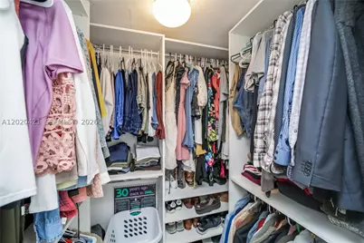 41 SE 5th #704, Miami, FL 33131 - Photo 24