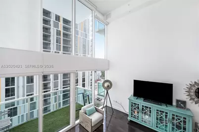 41 SE 5th #704, Miami, FL 33131 - Photo 8