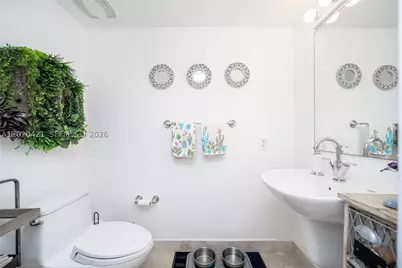 41 SE 5th #704, Miami, FL 33131 - Photo 26