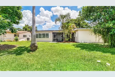 500 NW 96th, Pembroke Pines, FL 33024 - Photo 10