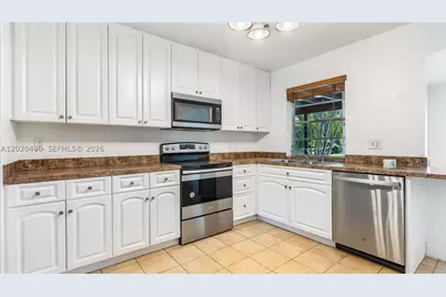 500 NW 96th, Pembroke Pines, FL 33024 - Photo 4