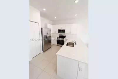 2840 SE 26th, Homestead, FL 33035 - Photo 2