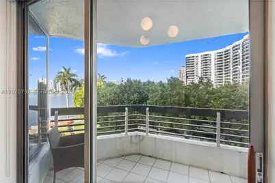 19101 NE 36th #402, Aventura, FL 33180 - Photo 30