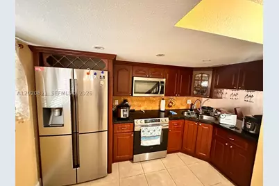 5953 W 28th #24, Hialeah, FL 33016 - Photo 10