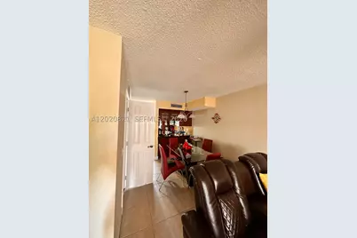 5953 W 28th #24, Hialeah, FL 33016 - Photo 32
