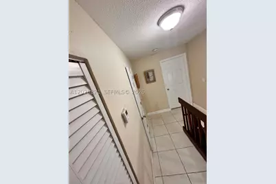 5953 W 28th #24, Hialeah, FL 33016 - Photo 16
