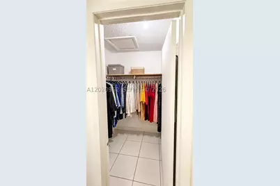 401 SW 109th #14, Miami, FL 33174 - Photo 10