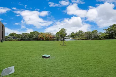 10466 Sunrise Lakes #107, Sunrise, FL 33322 - Photo 22