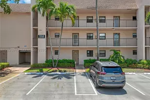 10466 Sunrise Lakes, Sunrise, FL 33322 - Photo 2